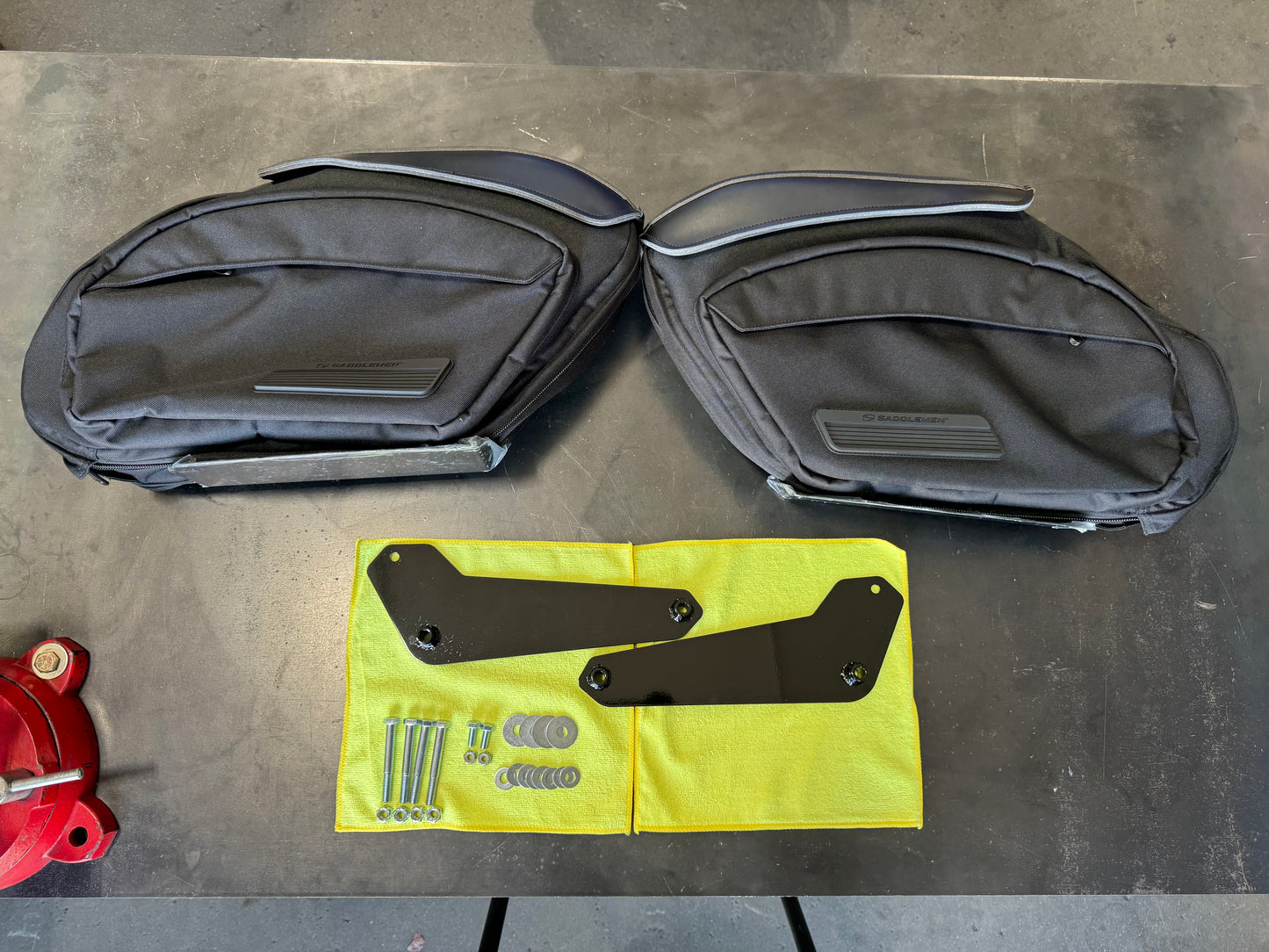 Saddlemen DXT Saddlebags