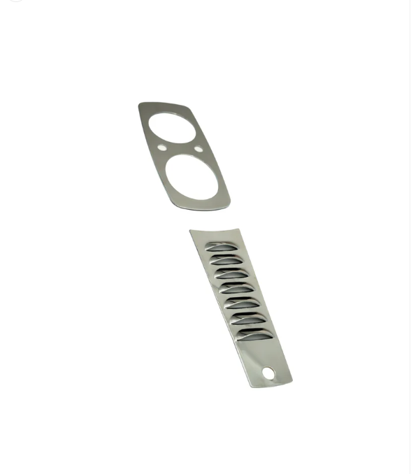 FXR Louvered Dash